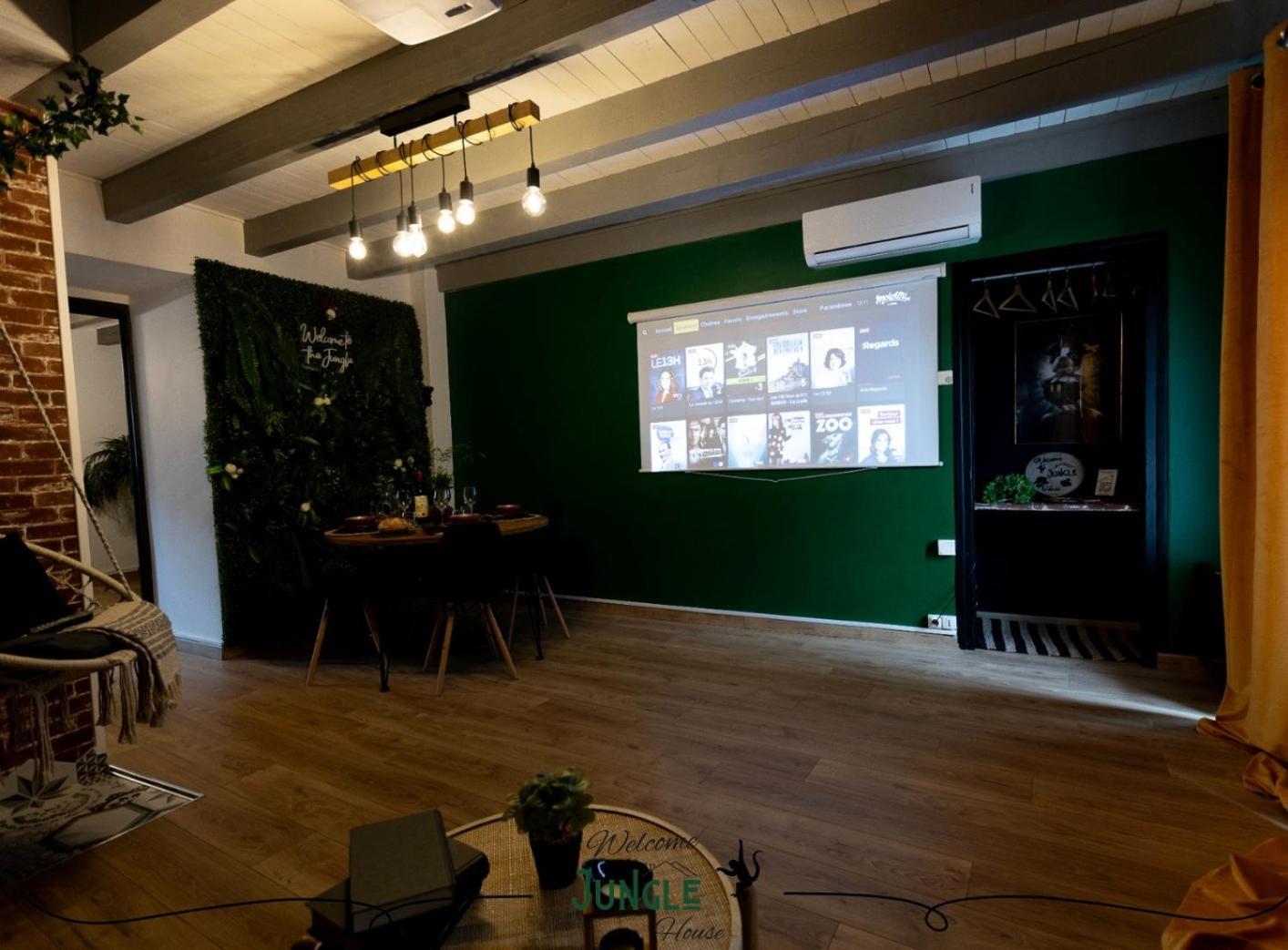 Maison "Jungle House" 90 M2 Billard, Retroprojecteur, Bar A Jeux , Vinyle, Wifi Fibre, Ideal Pro & Famille A Montbrison Exterior foto