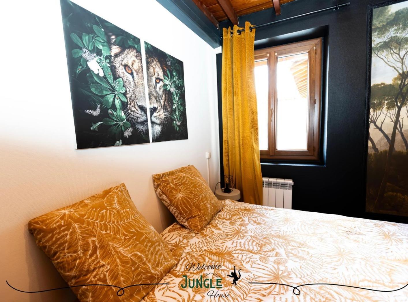Maison "Jungle House" 90 M2 Billard, Retroprojecteur, Bar A Jeux , Vinyle, Wifi Fibre, Ideal Pro & Famille A Montbrison Exterior foto